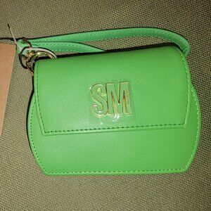 🎉 NWT Wristlet Wallet